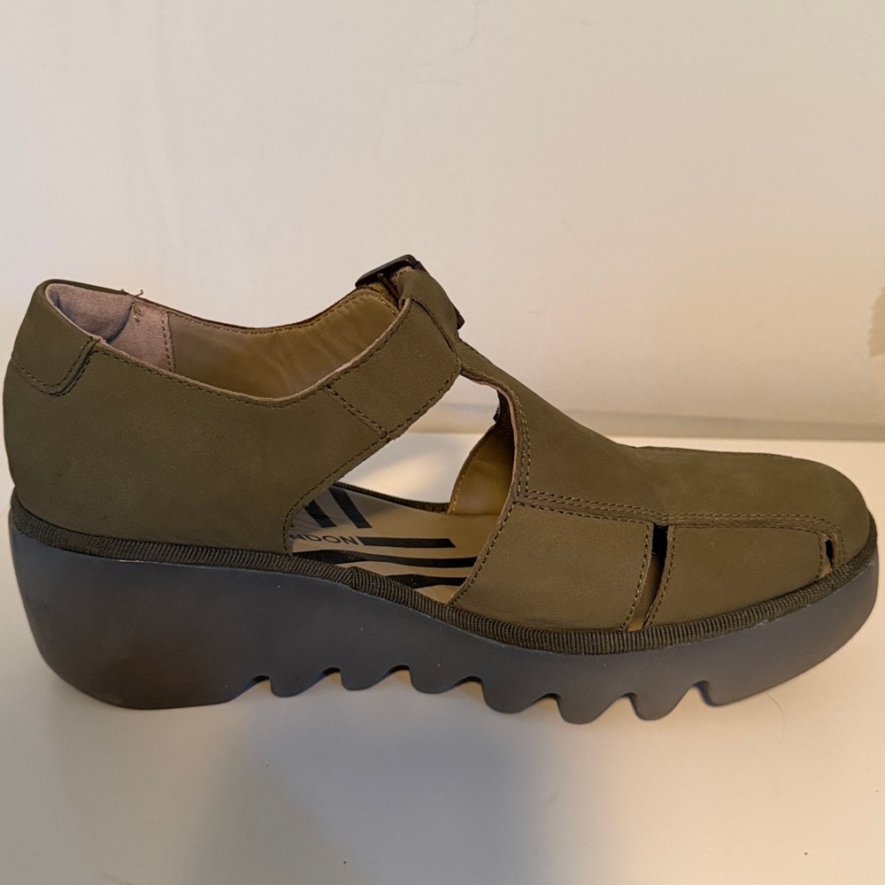Fly London BURI481FLY Wedge Sandals in Olive Green Womens size 42/11-11.5 - Picture 9 of 13